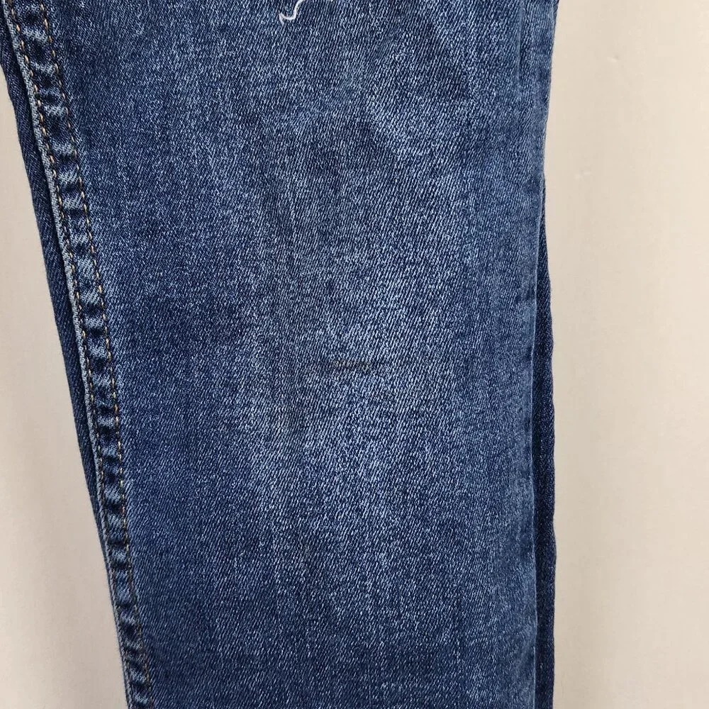 Free People Frayed Hem Distressed Jeans sz 27 *Flawed*